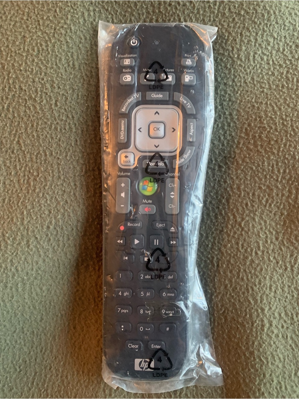 NIP hp wireless remote control. Black. 5070-2583.